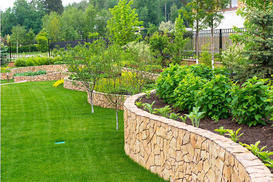 beautiful-lawn-edging-ideas-define