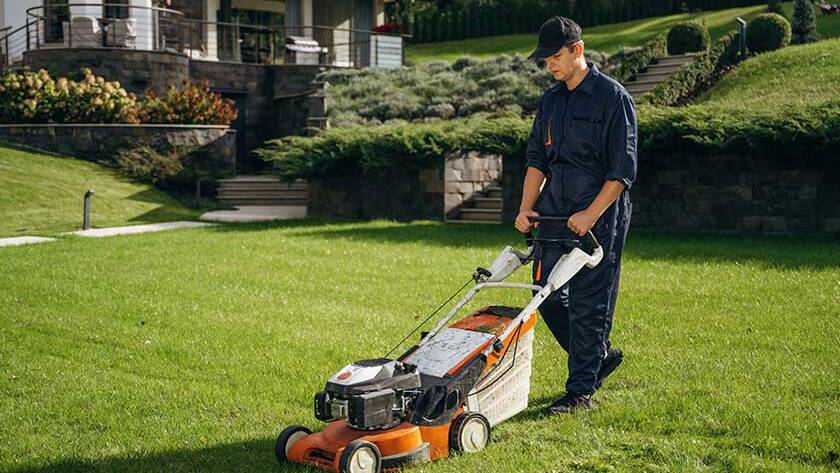 How Much Does Lawn Cutting Service Cost?